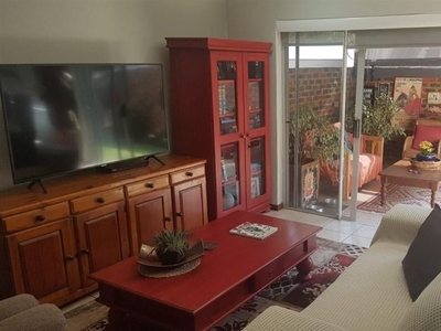 2 Bedroom duplex townhouse - sectional for sale in Olympus AH, Pretoria