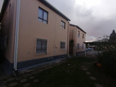 2 Bedroom Townhouse For Sale in Glen Marais