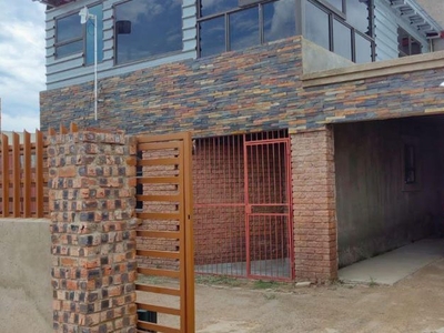 3 Bedroom house for sale in Heidedal, Bloemfontein