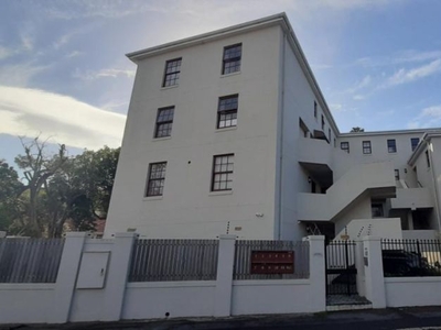 2 Bedroom apartment to rent in Wynberg Upper, Cape Town
