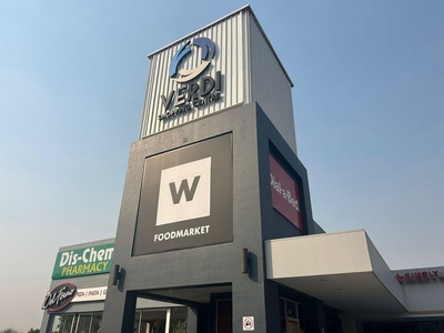 242m² Retail To Let in Verdi Shopping Centre, Northcliff