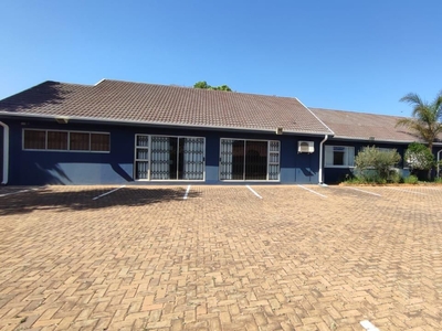 450m² Office To Let in Bedfordview