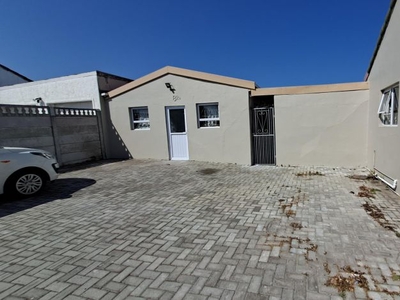 1 Bedroom semi-detached cottage to rent in Strandfontein Village, Mitchells Plain