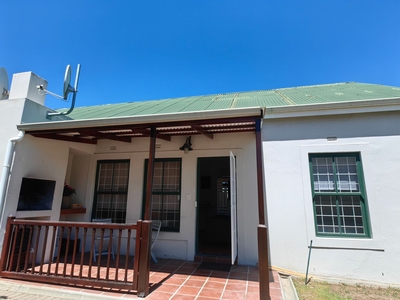 2 Bedroom Townhouse For Sale in Durbanville Meadows