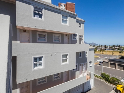 1 Bed Apartment in Milnerton Central