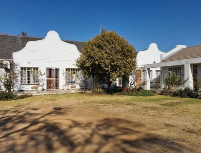 15 Bed House in Delmas West