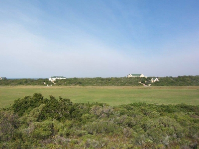 7914 m² Land available in Cape St Francis