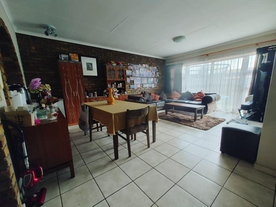 3 Bedroom Town house in Dalpark ext 1, Brakpan