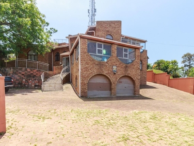 9 Bedroom House For Sale in Durban North