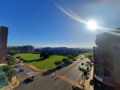 2 Bedroom Apartment To Let in Umhlanga Central - N01 The Madison 22 Umhlanga Ridge Boulevard
