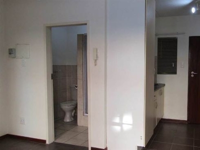 Perfect Home For Student Free Wifi, Braamfontein | RentUncle