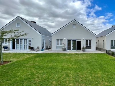 2 Bedroom townhouse - freehold rented in Silwerstrand Golf And River Estate, Robertson
