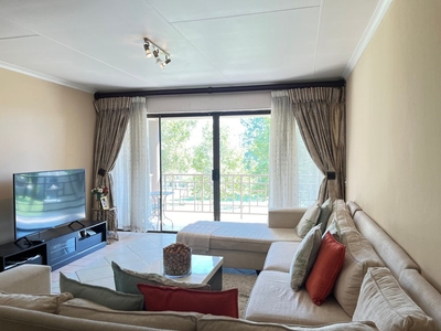 2 Bedroom Apartment in Lonehill For Sale