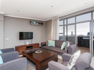 3 Bedroom Penthouse To Let in Cape Town City Centre