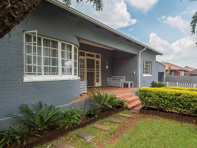 3 Bedroom house for sale in Discovery, Roodepoort