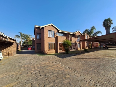 2 Bedroom Townhouse to rent in Mayberry Park | ALLSAproperty.co.za