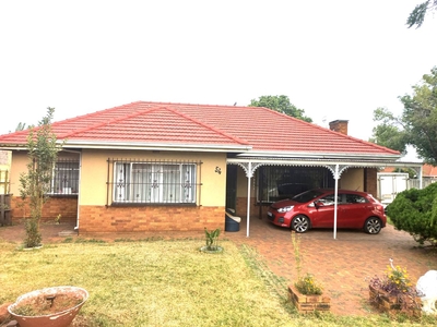 3 Bedroom House for sale in Dinwiddie | ALLSAproperty.co.za