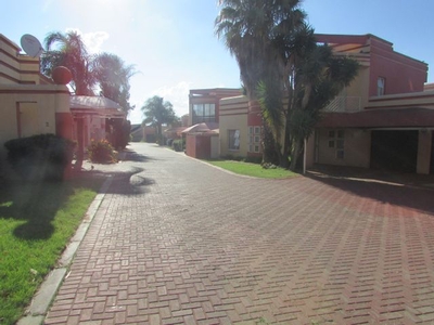 3 Bedroom Townhouse For Sale in Culemborg Park