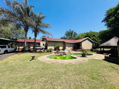 5 Bedroom House for sale in Mimosa Park | ALLSAproperty.co.za
