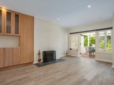 2 Bedroom Apartment to Rent in Franschhoek - Property to ren