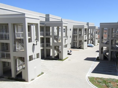 2 Bedroom apartment rented in Muizenberg, Cape Town