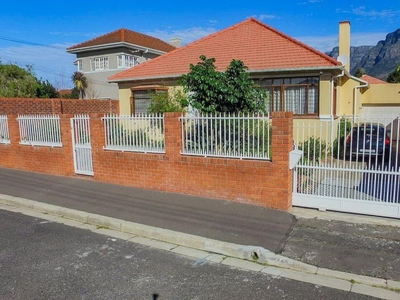 3 Bedroom House For Sale In Mowbray