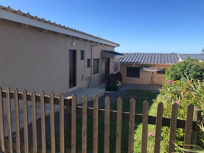 4 Bedroom house in Cintsa For Sale