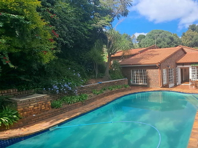 Ideal family home in the heart of Waterkloof Heights