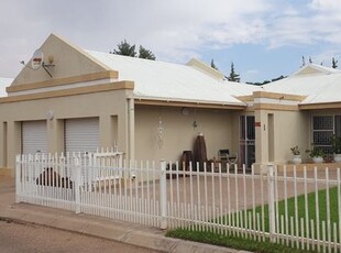 3 Bedroom Freehold For Sale in Oosterville