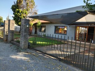 3 Bedroom House For Sale in Kuruman