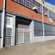 700m2 Warehouse with office space