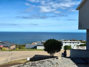 Éxclusive Modern Brand New 3 Bedroom House with Breathtaking Ocean Views.NO TRANSFER DUTIES
