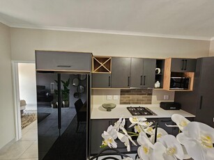 Modern and new 3 bed townhouse in Olympus