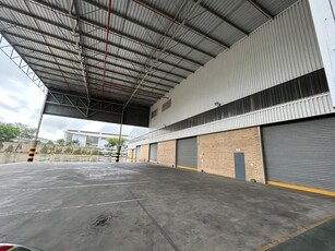 Warehouse space TO LET with 800 amps power