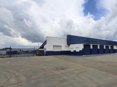 4,554m² Warehouse To Let in Alrode