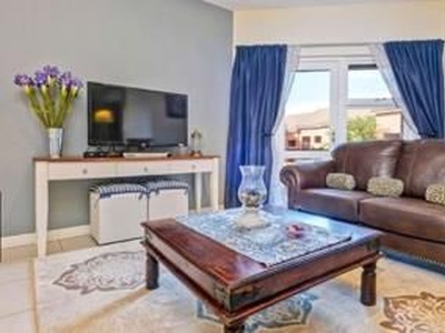 1 Bedroom Apartment Rented in Wilgeheuwel