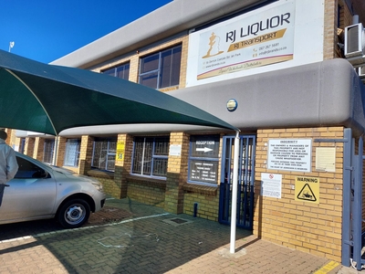 257m² Warehouse To Let in Jet Park