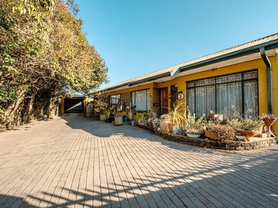 4 Bedroom House Sold in Krugersdorp West