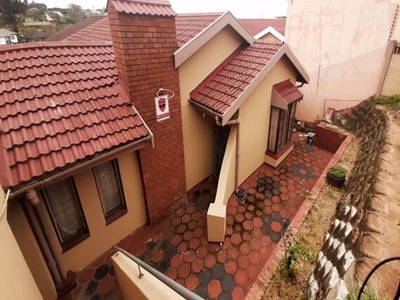 House For Sale In Chatsworth Central, Chatsworth