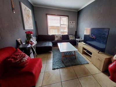 Apartment For Sale In Lyndhurst, Johannesburg
