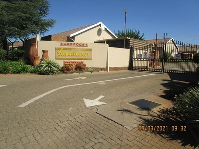 Apartment For Sale In Randpoort, Randfontein