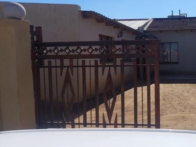 House For Sale In Daveyton, Benoni