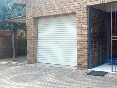 House For Sale In Witbank Ext 41, Witbank