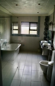 8 bedroom, Witbank Mpumalanga N/A