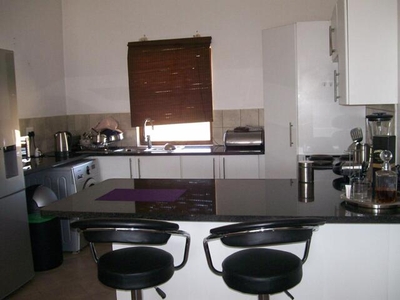 Apartment For Rent In Honeydew, Roodepoort