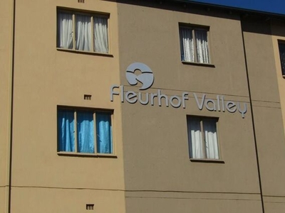 Apartment For Sale In Fleurhof, Roodepoort