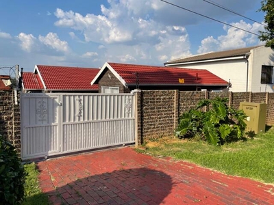 House For Rent In Elandspark, Johannesburg