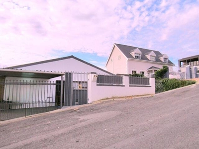 House For Sale In Arbeidslus, Stellenbosch