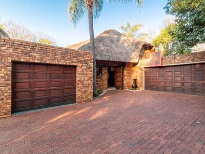 House For Sale In Faerie Glen, Pretoria