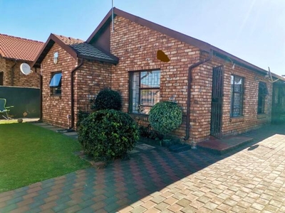 House For Sale In Lotus Gardens, Pretoria